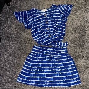 Girls blue and white skort set